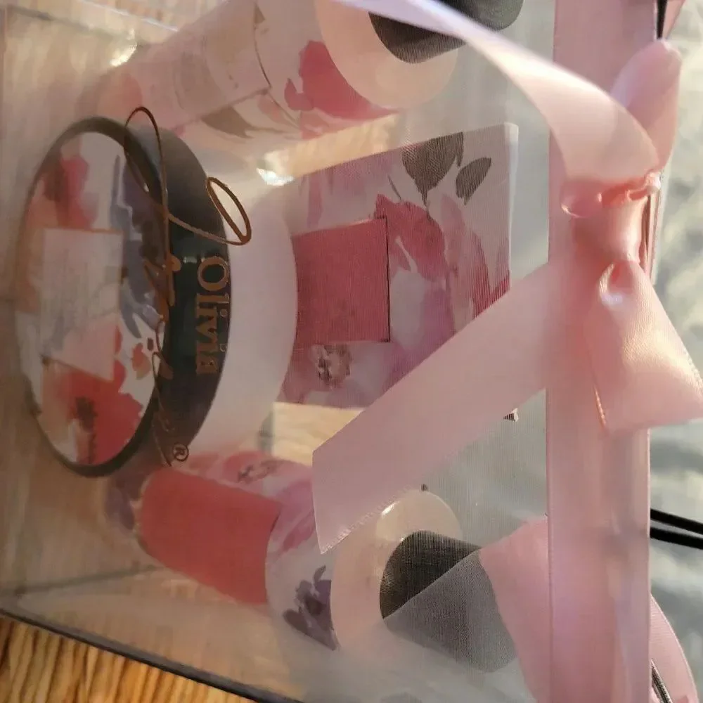 OIL INFUSED A4 ROSEHIP VANILLA PICIECE BATH SET